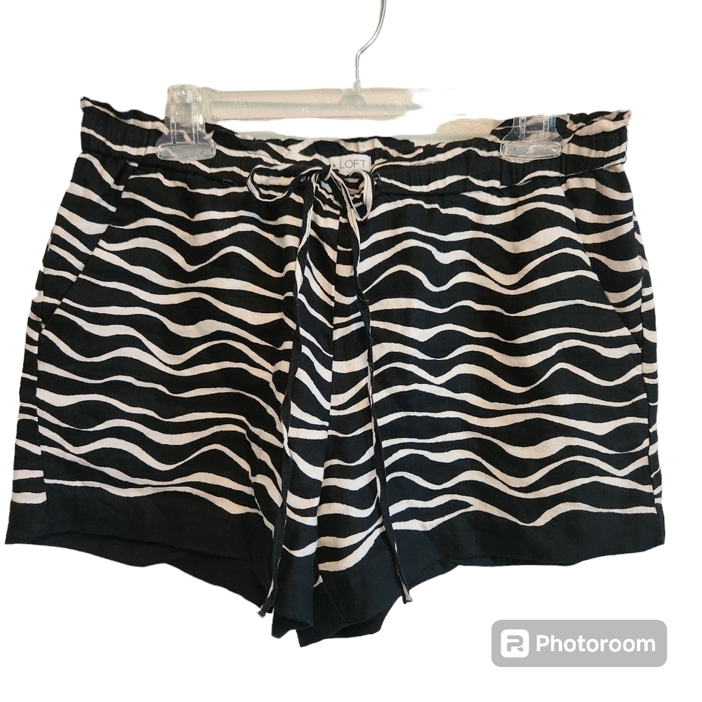 ANN TAYLOR LOFT PULL ON LINEN BLEND SHORTS WITH POCKETS SIZE M